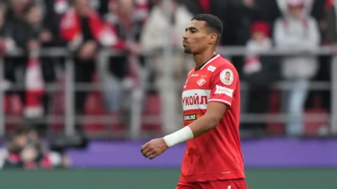 Александр Джику рассматривает вариант с уходом из...