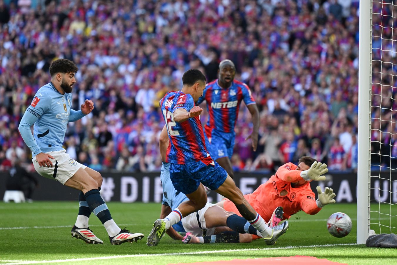 Матч между Кристал Палас и Ман Сити