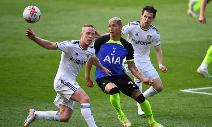 Матч между Лидсом и Тоттенхэмом