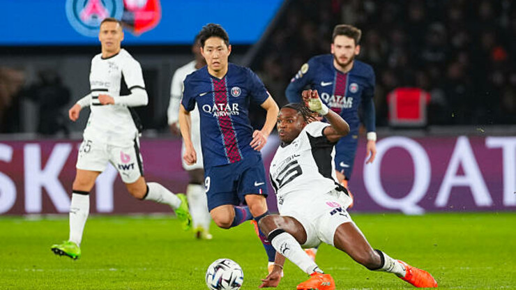 Противостояние между Ренном и ПСЖ в Лиге 1