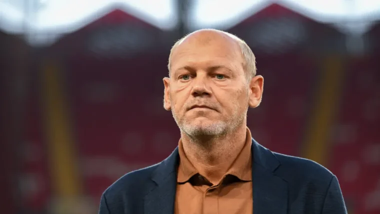 «Урал» расстался с Мирославом Ромащенко