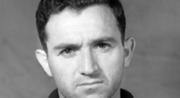 Никита Симонян в свитере сборной СССР