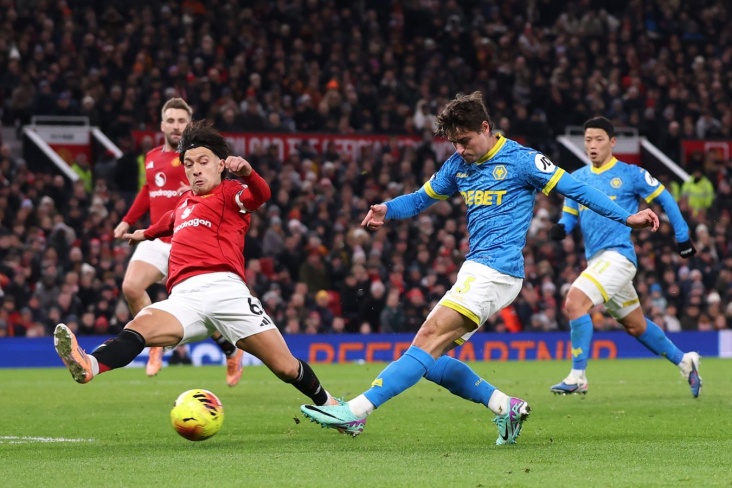 Матч между Вулверхэмптоном и МЮ