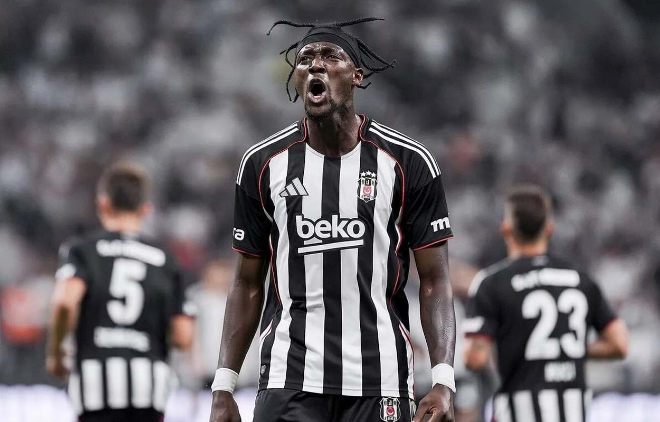 Абрахам - игрок Бешикташа 