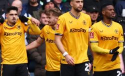 Где смотреть «Вулверхэмптон» – «Арсенал» 18 февраля,...