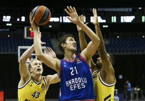 Во сколько матч Анадолу Эфес — Жальгирис и где его...