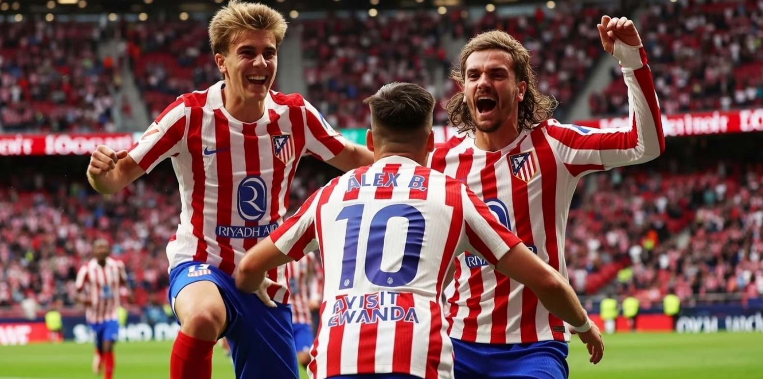 Игроки Атлетико празднуют гол