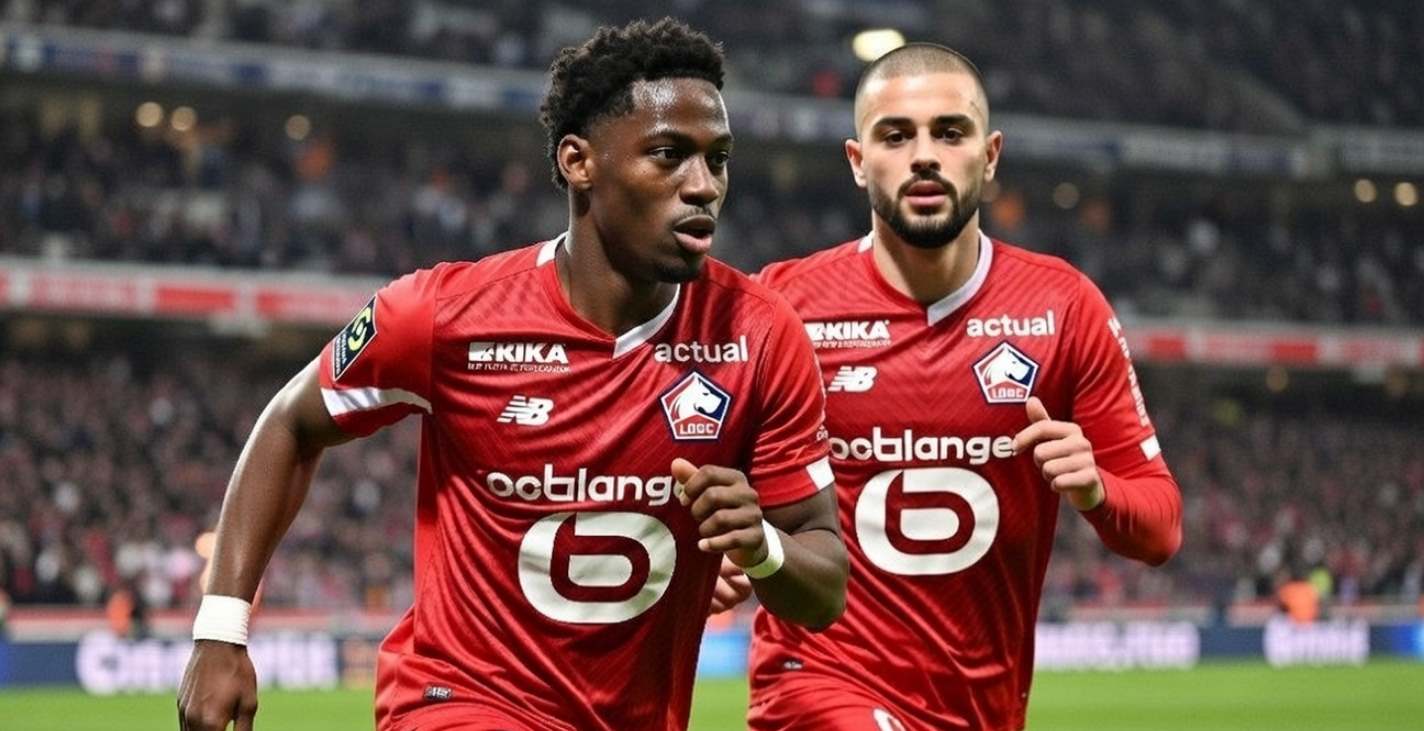 Игроки Лилля празднуют гол 