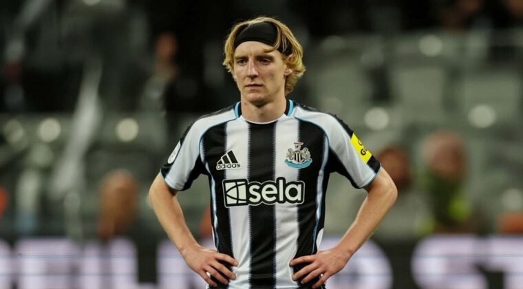 Как смотреть матч Ньюкасл — Карабах — время начала и трансляция