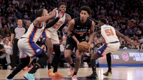 «Никс» остановили 11-матчевую серию «Спёрс»