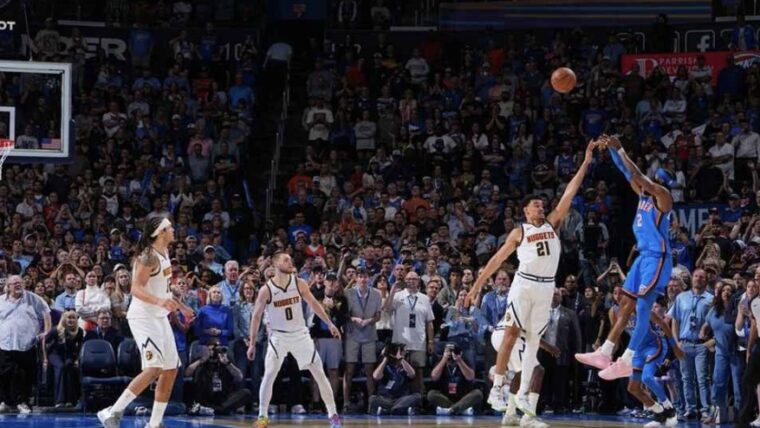 Гилджес-Александер повторил рекорд Чемберлена