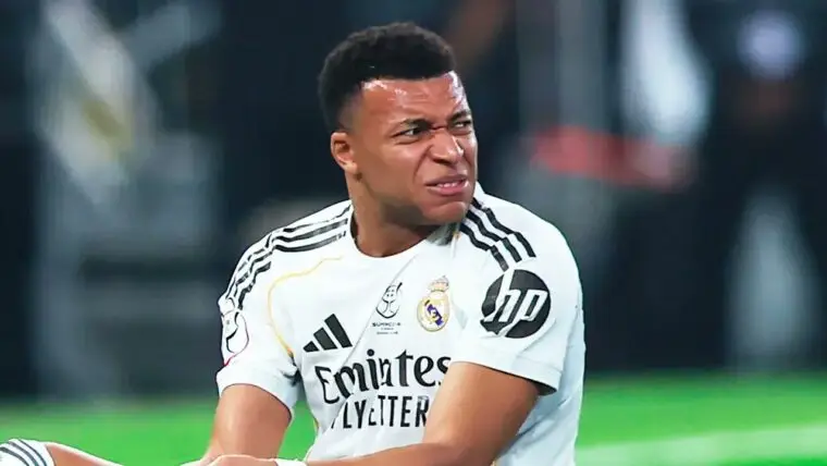 Мбаппе опроверг слухи о травме колена и заявил о прогрессе в восстановлении