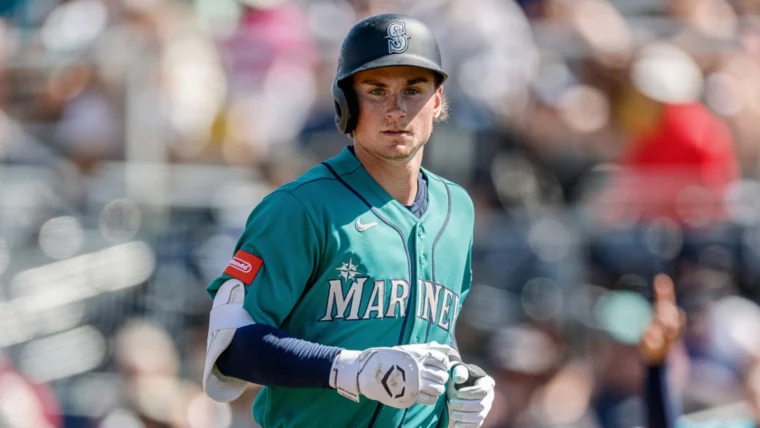 Колт Эмерсон выбил первый хит в MLB — и сразу трехочковый хоум-ран